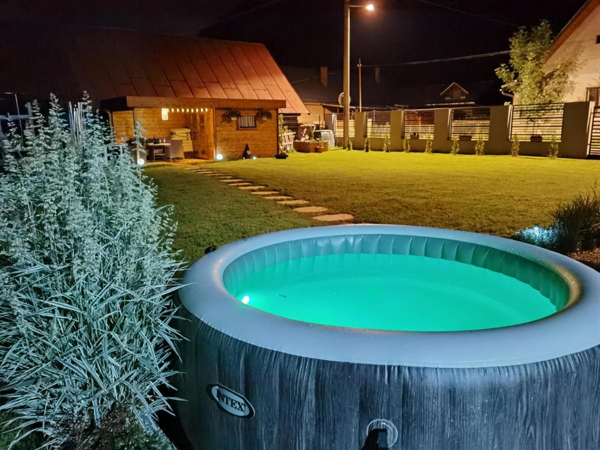 Family Apartments Mýto pod Ďumbierom Екстериор снимка