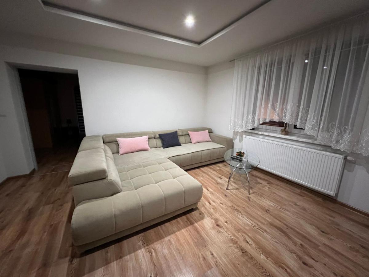 Family Apartments Mýto pod Ďumbierom Екстериор снимка