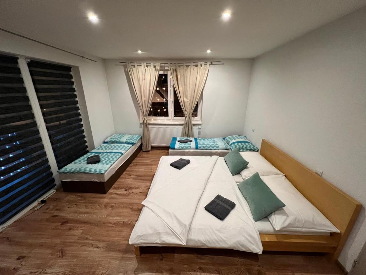 Family Apartments Mýto pod Ďumbierom Екстериор снимка