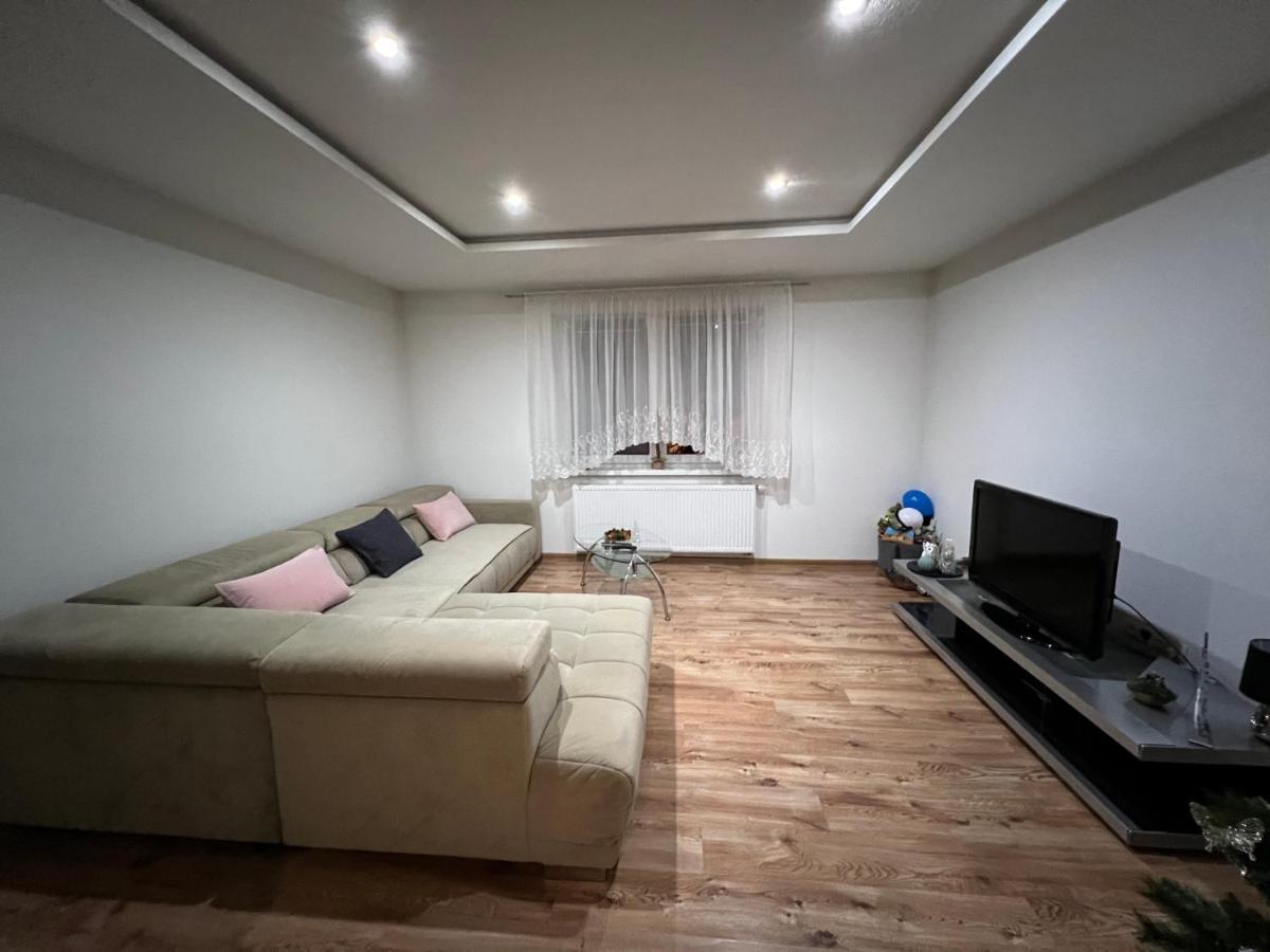 Family Apartments Mýto pod Ďumbierom Екстериор снимка