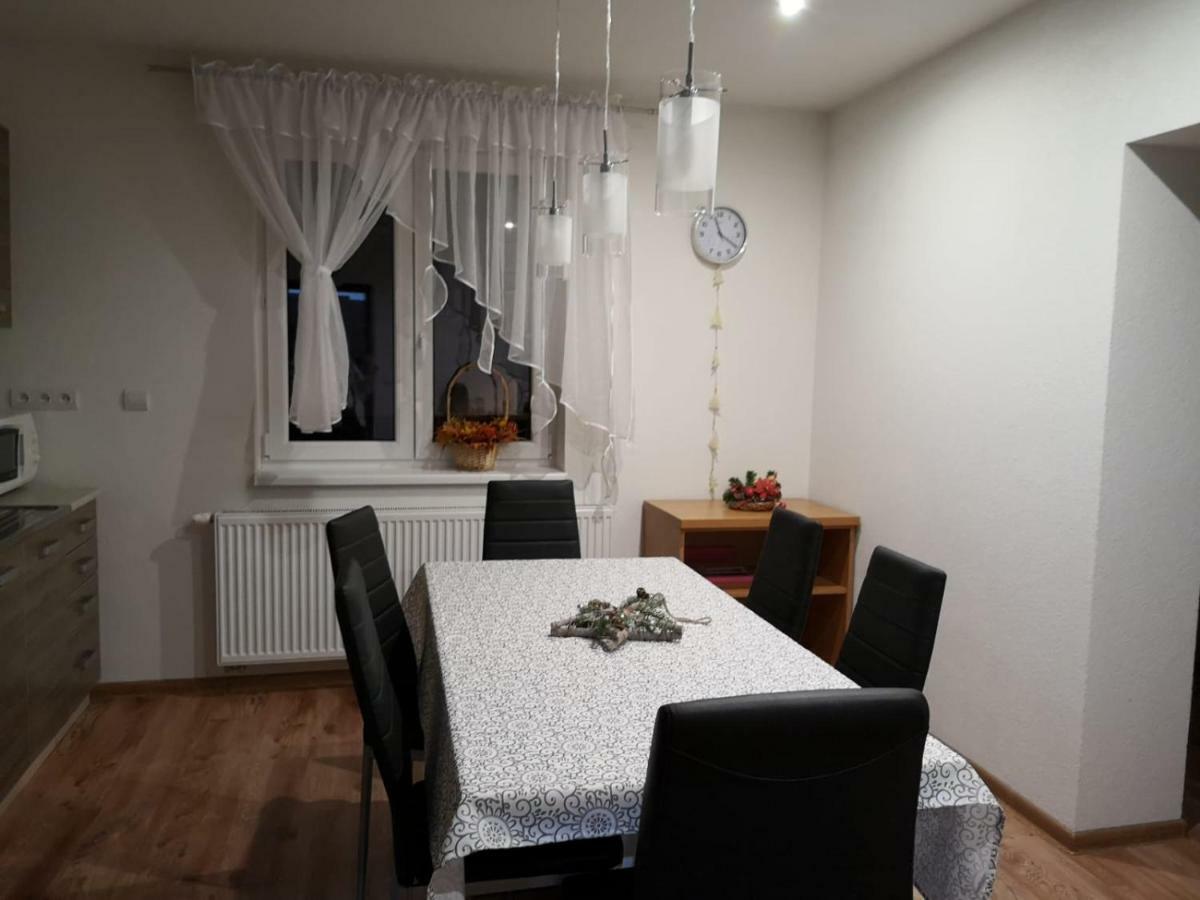Family Apartments Mýto pod Ďumbierom Екстериор снимка