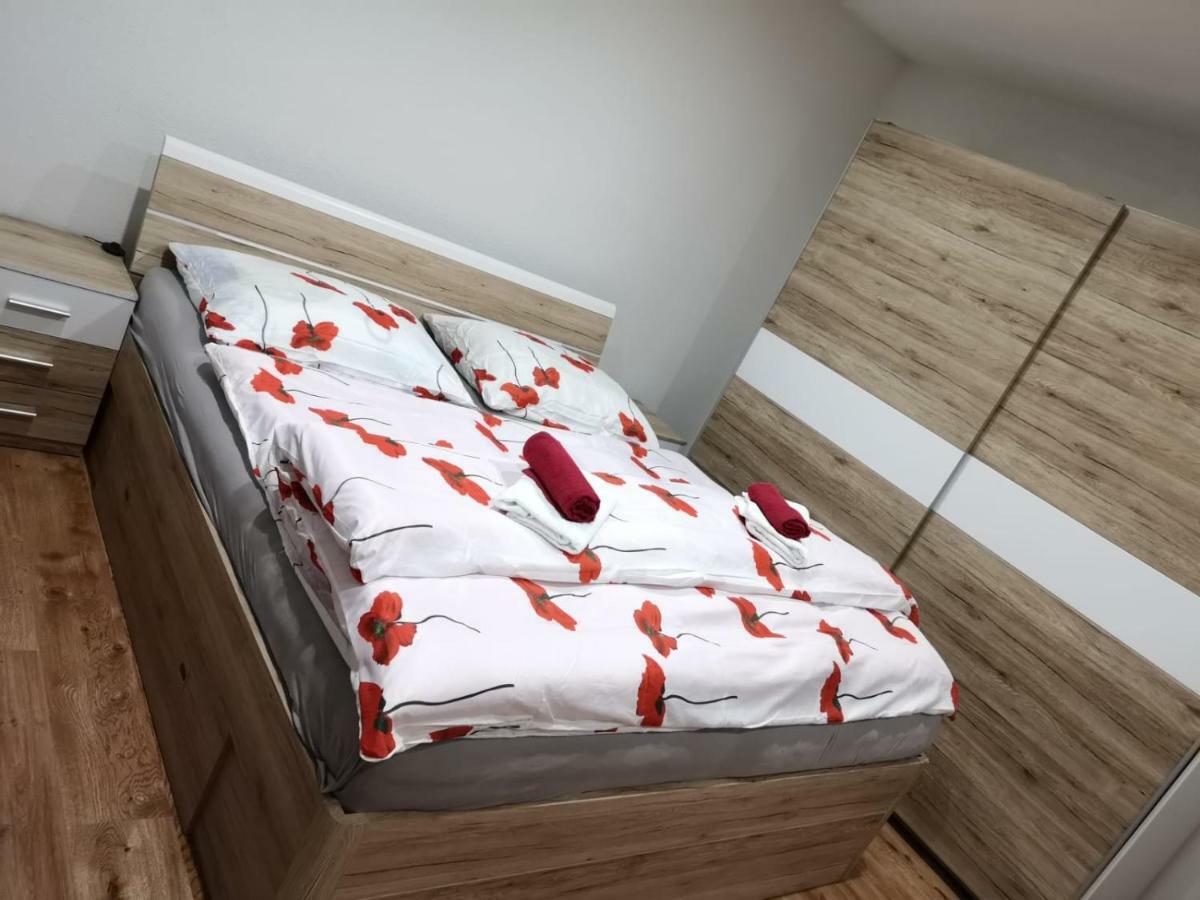 Family Apartments Mýto pod Ďumbierom Екстериор снимка